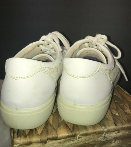 Hotter SZ 7 women's sneaker Leather Beautiful design flowers SZ 7 - Picture 4 of 4