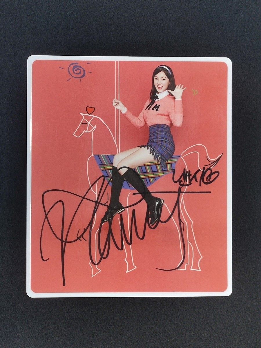 MOMOLAND HMV当選品 直筆サイン バンダナ MOMOLAND Nancy Debut Album Fan Sign Event Real signed Autograph