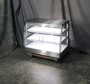 VENDO AFDC36001 Self-Serve 35" Countertop Bakery Merchandiser/Display Case