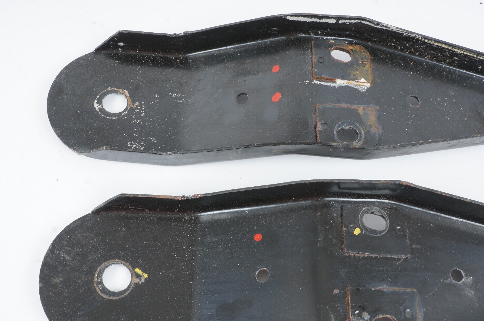 2010 - 2020 Bentley Mulsanne Arm trim Cover Bracket Mount Support