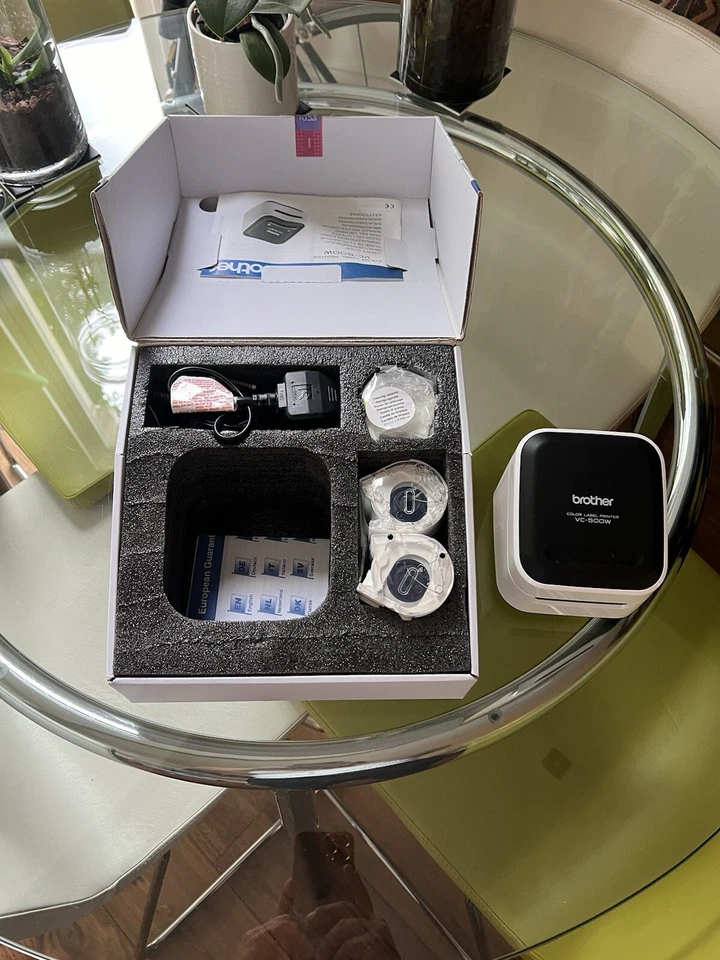 Brother VC-500W label printer ZINK (Zero-Ink) Colour - Image 2 of 4
