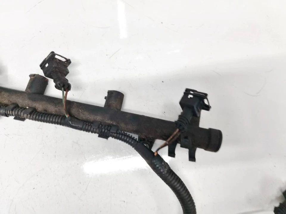 Renault Clio 2007 Fuel injector rail (injectors)(Fuel distributor) #2121209-42 - Imagem 3 de 4