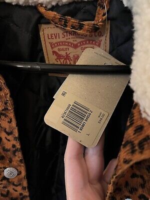 Levi's Original Sherpa Trucker Jacket in Leopard Print Size Levi's Original Sherpa Trucker Jacket in Leopard Print Size