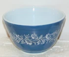 New ListingVintage PYREX 401 Dark Blue Colonial Mist 750ml Small Mixing Bowl MINT