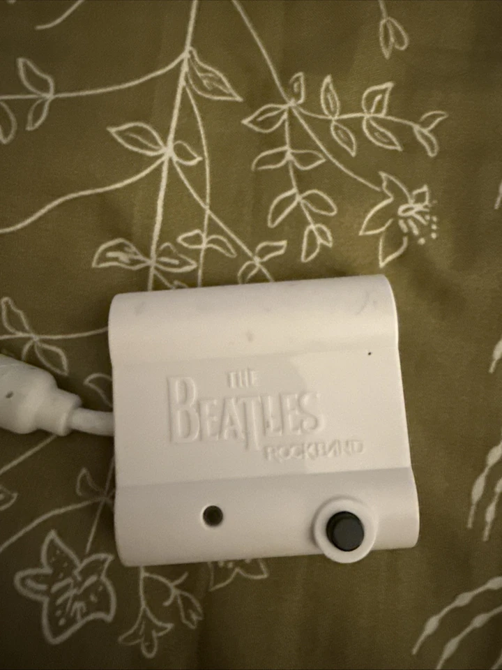 DONGLE For THE BEATLES ROCK BAND NINTENDO Wii GUITAR RECEIVER ONLY WGTSELEA3B - Image 3 of 4
