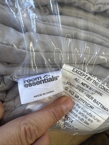 Down Alternative Quilted Throw Bed Blanket - Room Essentials 48"x60" Gray New - Picture 10 of 10