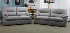 G PLAN SEATTLE ELEC PAIR OF 3+2 SEATER SOFAS IN CAMBRIDGE GREY LEATHER RRP £7988