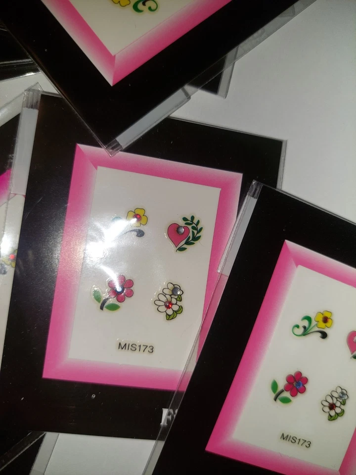 25 + Hojas Punta Arte en Uñas Joya Pegatinas Calcomanías Corazón FLOR ROSA Nuevo  Foto 2 de 4