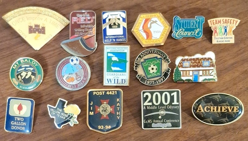 MIXED LOT OF 16 ENAMEL LAPEL/ PINS STUDENT COUNCIL, AYSO, MT BALDY, ACHIEVE, NWF