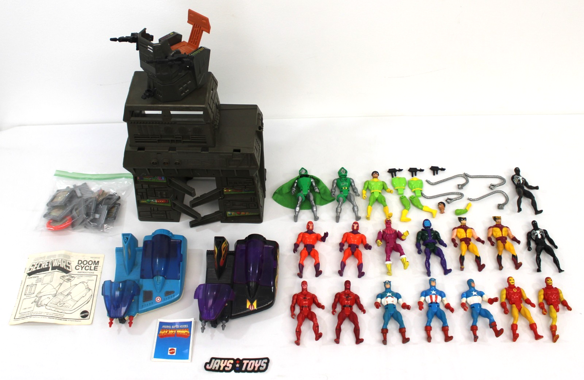 Lot of Mattel Marvel Secret Wars 18 Figures 2 Vehicles and Tower