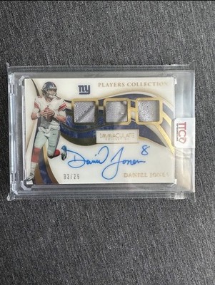 2020 Panini Immaculate Daniel Jones Players Collection Auto  Patch 2/25 Giants 