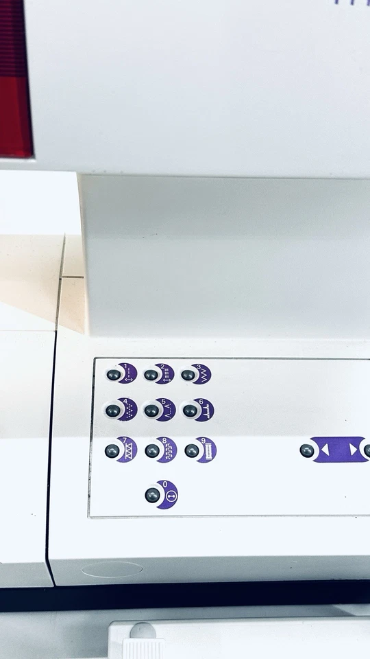 Pfaff 2022 Life Style mit IDT-SYSTEM Nähmaschine Top-Zustand  - Bild 4 von 4