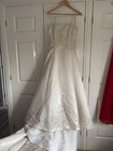 Gorgeous Ivory wedding dress size 12 Inc lovely train Deserves a 2nd Day