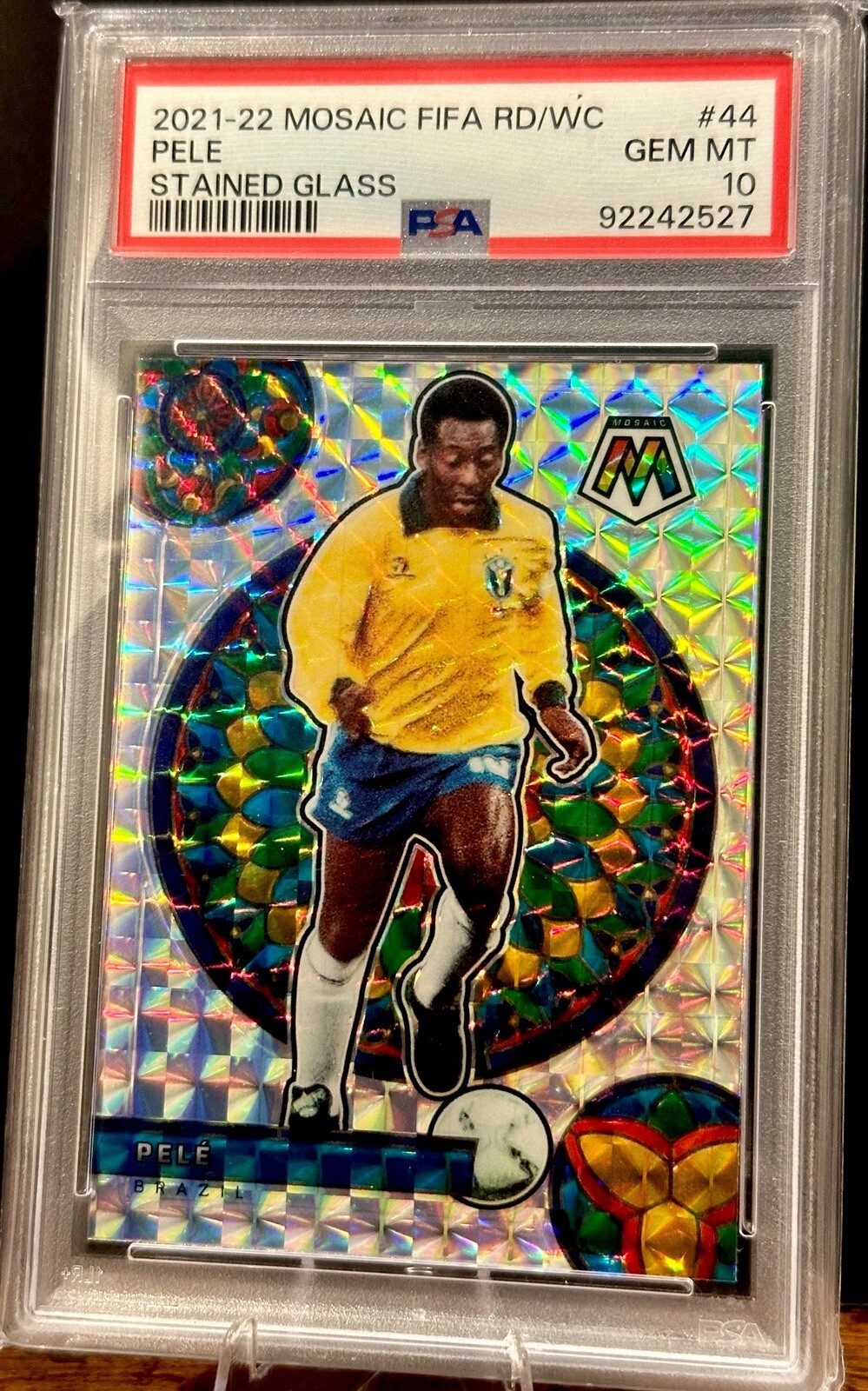2021-22 Panini Mosaic FIFA Road To World Cup Stained Glass Pele #44 PSA 10 POP 4