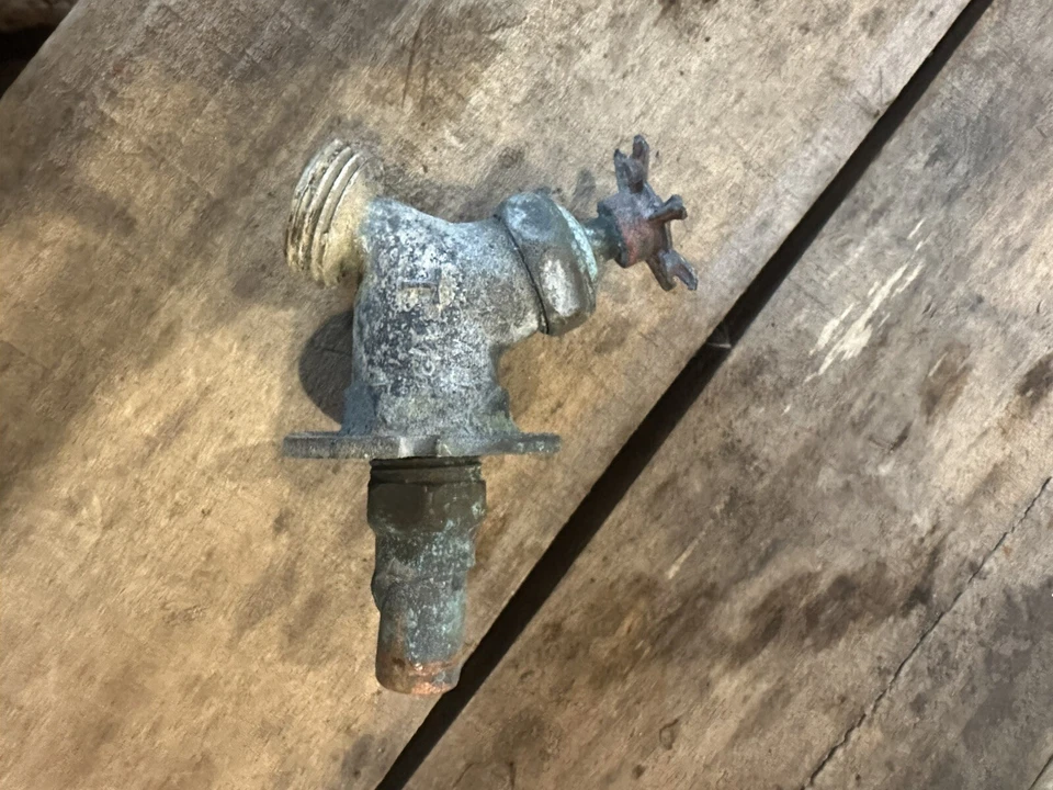 De colección RUSTY Válvula de Agua Mangota Steampunk Artesanía Fontanería Chatarra 139 Foto 3 de 3