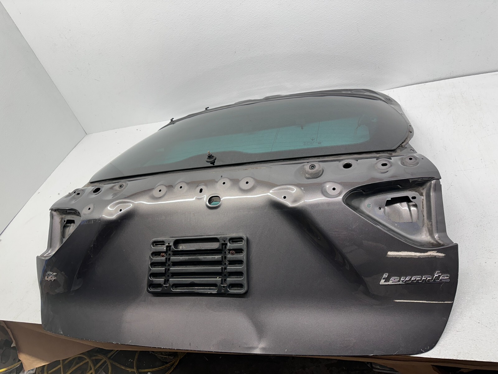 2017-2024 MASERATI LEVANTE REAR TRUNK LID TAILGATE SHELL w/ Glass Heat OEM M161