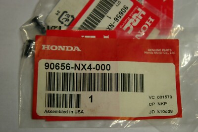 。 4) HONDA HRC 90656-NX4-000 HONDA/HRC - Windscreen Rivet, 4 x