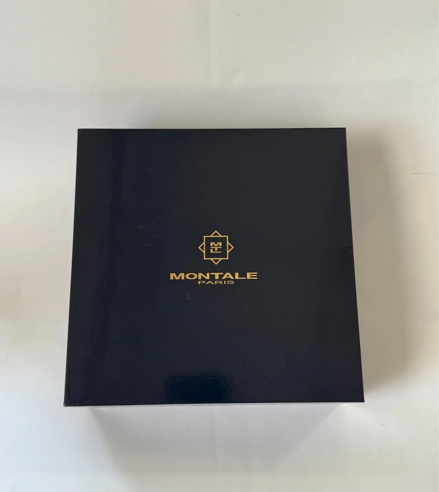 Montale Paris Roses Musk EDP 100ml + 20ml with a pouch Gift Set New In Box - Image 3 of 4