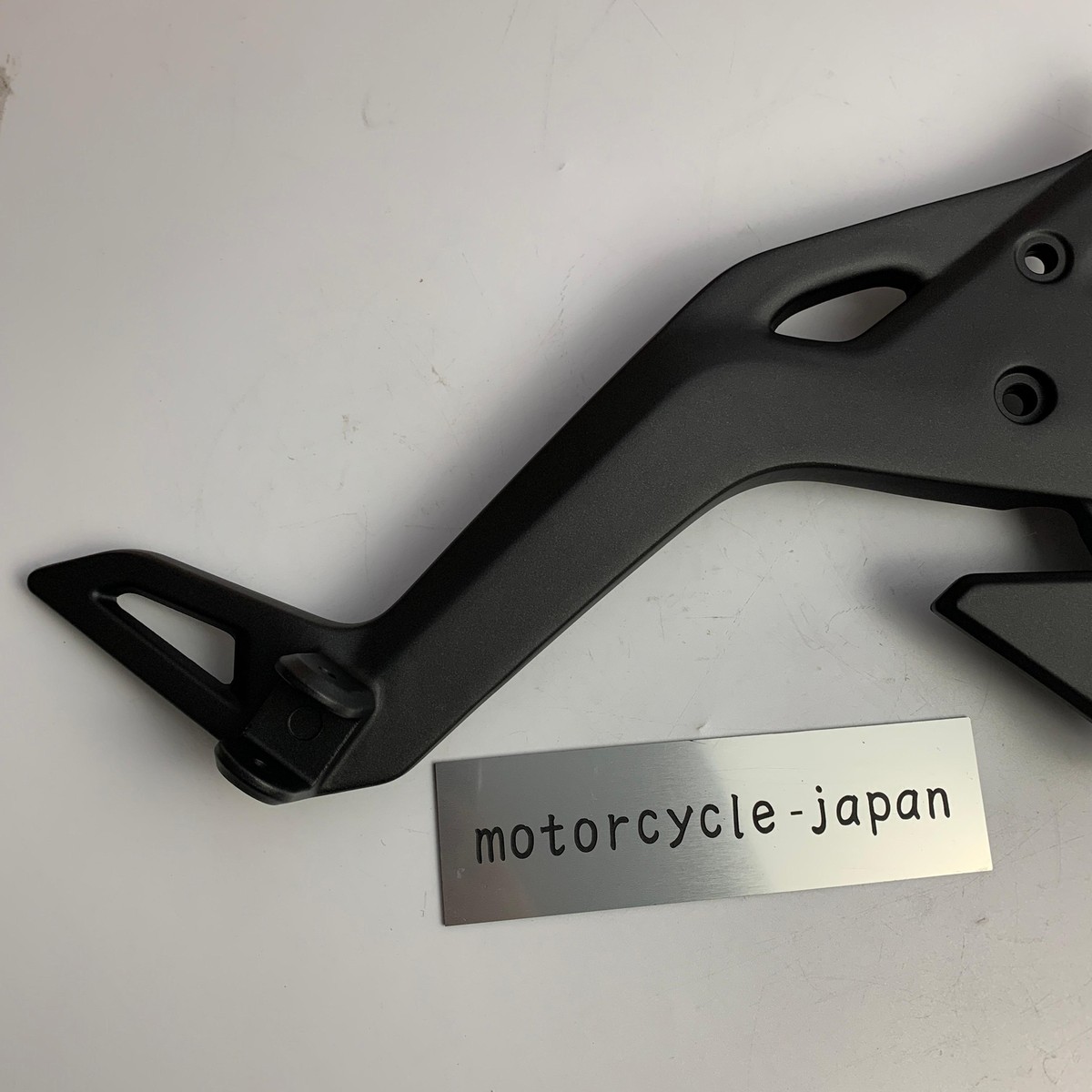 KAWASAKI Genuine NINJA 650 Right Hand Step Bracket 35063 KAWASAKI Genuine NINJA 650 Right Hand Step Bracket 35063