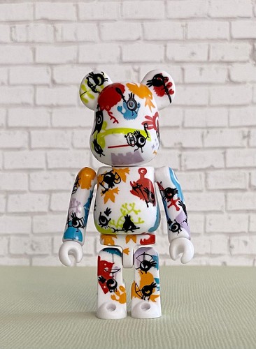 Medicom Bearbrick Serie 17 Patapon 100 % BBK8 - Bild 1 von 3