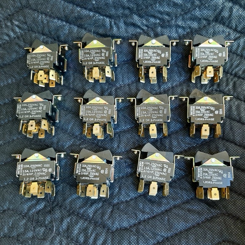 Bloomfield 8781-52 / BLM2E-71430 Genuine OEM Part, 3 Way Switch.  12 Pcs. New.