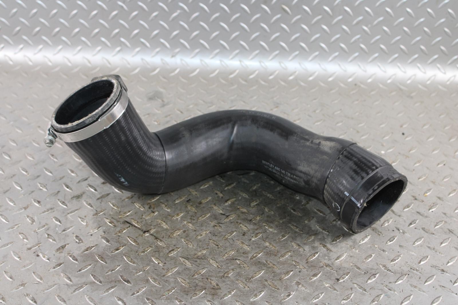 13-18 Flying Spur 6.0L Motor Engine Right RH Upper Charge Pipe Hose Unit OEM WTY