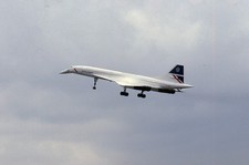 ORIGINAL Aircraft Slide - British Airways Concorde G-BOAF @ Fairford 1985 (A093)