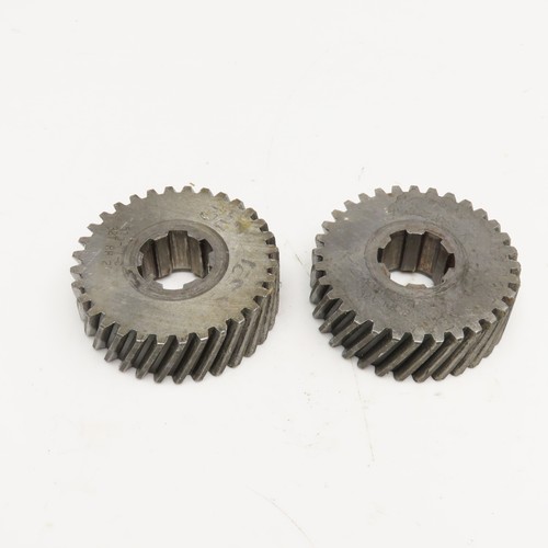 3.36" OD x 1-1/8" Right Hand Helical Gear 20°PA 1-1/4" Spline Shaft 32T Lot Of