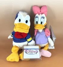 Disney Store DONALD DUCK & DAISY 9” Bean Bags Plush’s mint w/tags (2000)