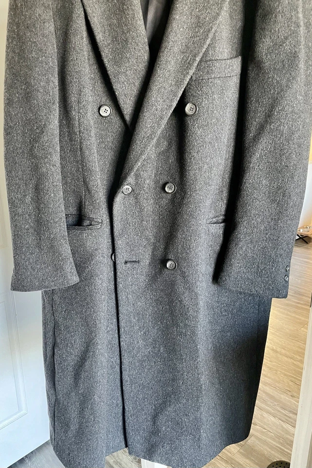 100% Wool Pierre Cardin Vintage Mens Coat Classic Double Breasted Overcoat Gray - Image 3 of 4