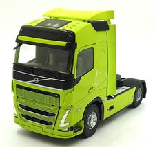 Solido 1/24 Scale S2400107 - 2023 Volvo FH Globetrotter XL Neon Green