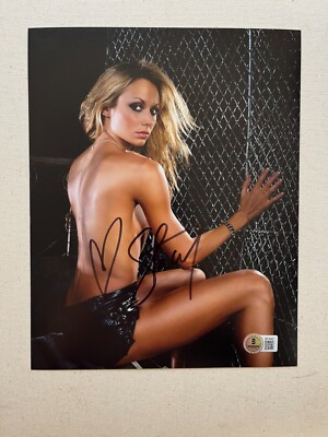 Stacy Keibler Hot! signed autographed sexy WWE Diva 8x10 photo Beckett