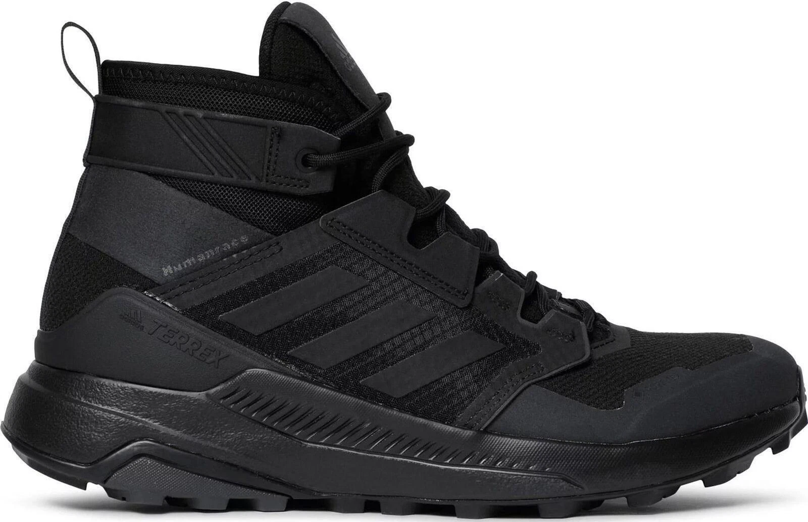 Preços baixos em adidas Pharrell x Terrex Free Hiker Zip Triple