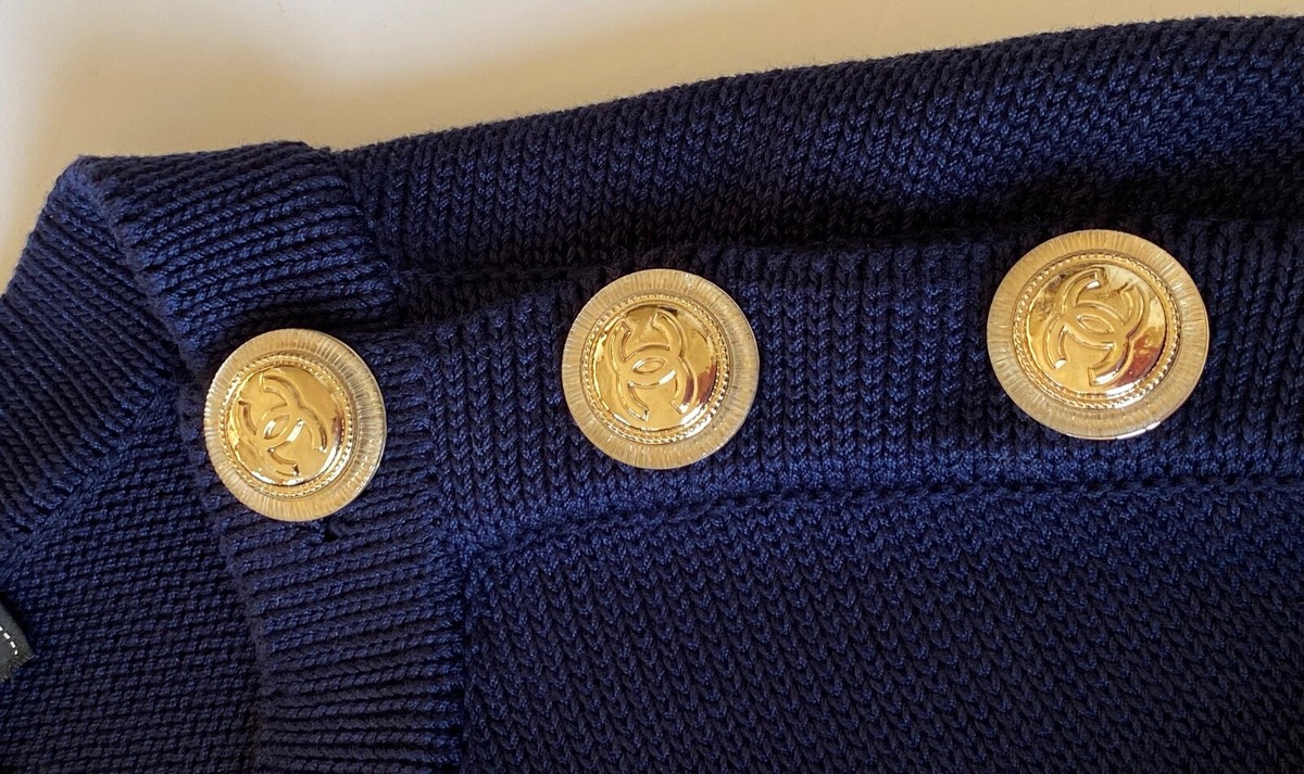 NWT $3000 21C CHANEL NAVY BLUE GOLD CC BUTTONS PULLOVER KNIT
