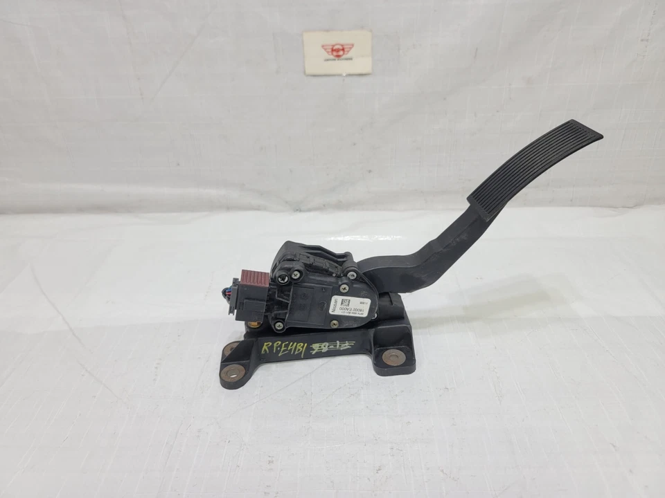 2005-2015 Nissan Xterra Accelerator Gas Pedal OEM 18002-EA000 Foto 2 de 4