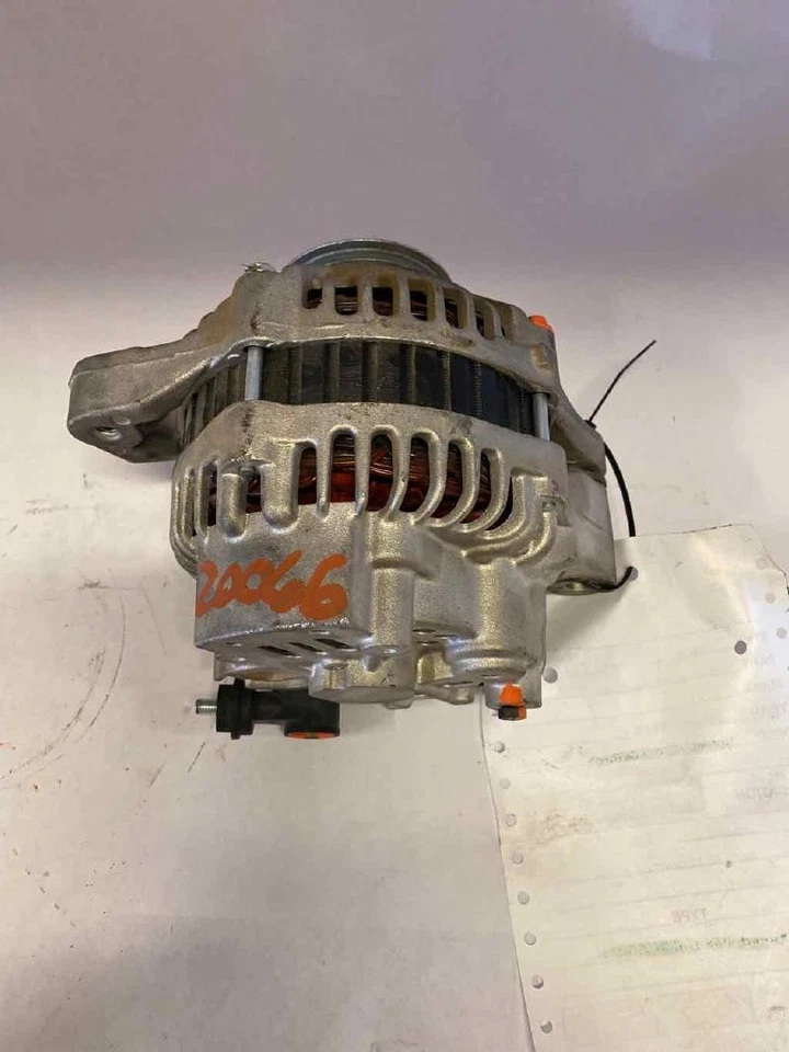 Alternador HONDA CIVIC 99 00 Foto 2 de 2