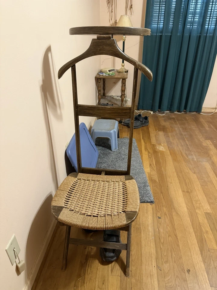 Silla plegable de mediados de siglo Valet Butler con asiento Rush Hecha en Italia De colección Foto 2 de 2