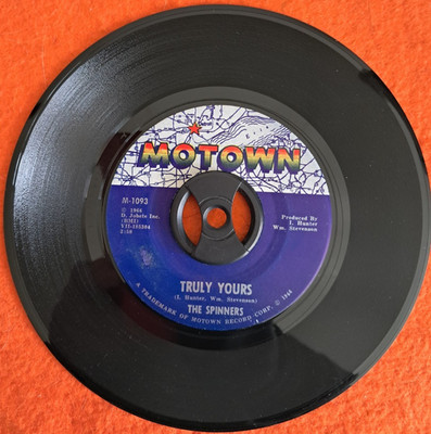 Northern soul The Spinners Truly yours EX condition