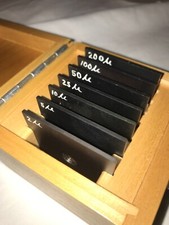 Melles Griot Precision Pinhole set of 7 elements w/ Case