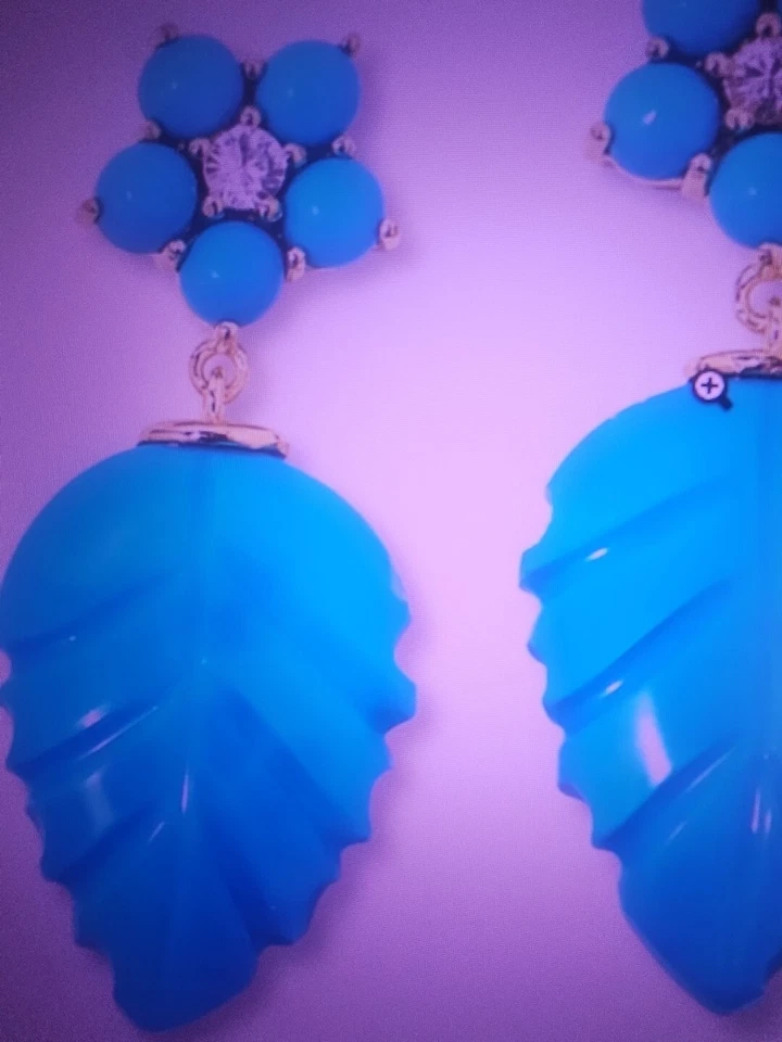 Pendientes colgantes tallados en turquesa y circón flor brodie de 1,5" Rarities nuevos sin etiquetas  Foto 4 de 4
