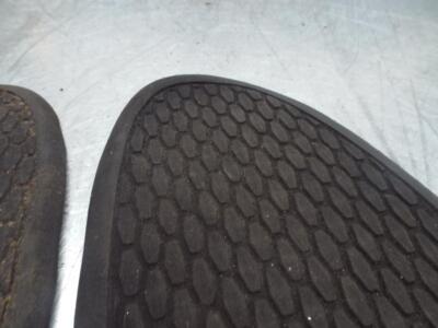 Vintage Honda 1961 Dream Touring 305 CA77 Fuel Tank Knee Grips – OEM Style Pads
