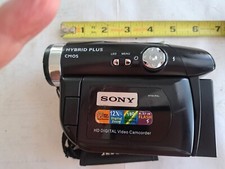 HD DIGITAL VIDEO CAMCORDER. AS IS FOR PARTS. UNTESTED