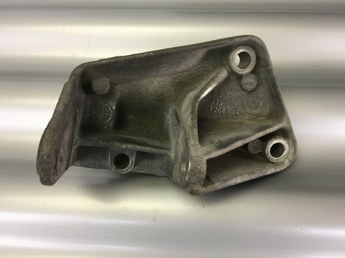 Lichtmaschinenhalter, BMW E21 323 i , M20 ,   1264645