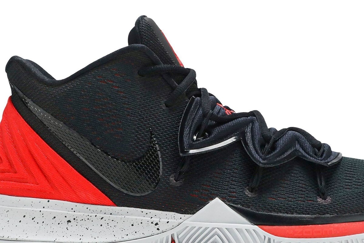Level SS/New - Nike Kyrie 5 EP Bred AO2919-600 Black Red AO2919