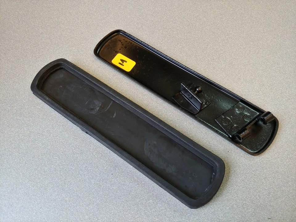 MUY BONITO MONTAJE PEDAL ACELERADOR ORIGINAL GENUINO PORSCHE 356 PRE A CON PAD NUEVO 14 Foto 3 de 4