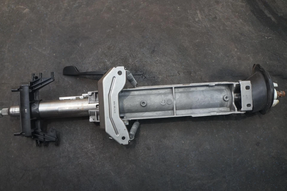 Conjunto de columna de dirección convertible 32307854200 OEM BMW M4 F83 2015-16 Foto 4 de 4