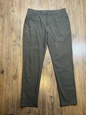 Vuori Pants Mens 34x32 Green Cascade Tech Chino Performance Golf