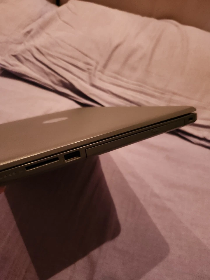 NOTEBOOK HP PAVILION 15-BW009NL  - Immagine 4 di 4