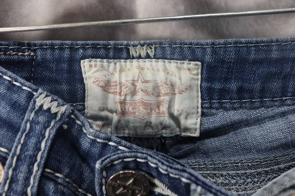 Pantalones de mezclilla Big Star Liv Bootcut para mujer tiro bajo lavado oscuro talla 24R Foto 3 de 4