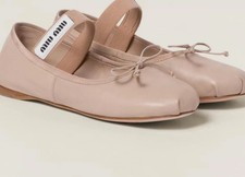 Ballerine Miu Miu rosa/beige in pelle Mary Jane ballerine 37,5 vendita al dettaglio $ 1.070 nuove con etichette